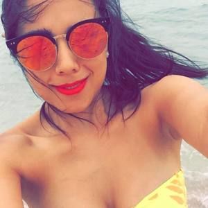 Meet your Posher, Elena